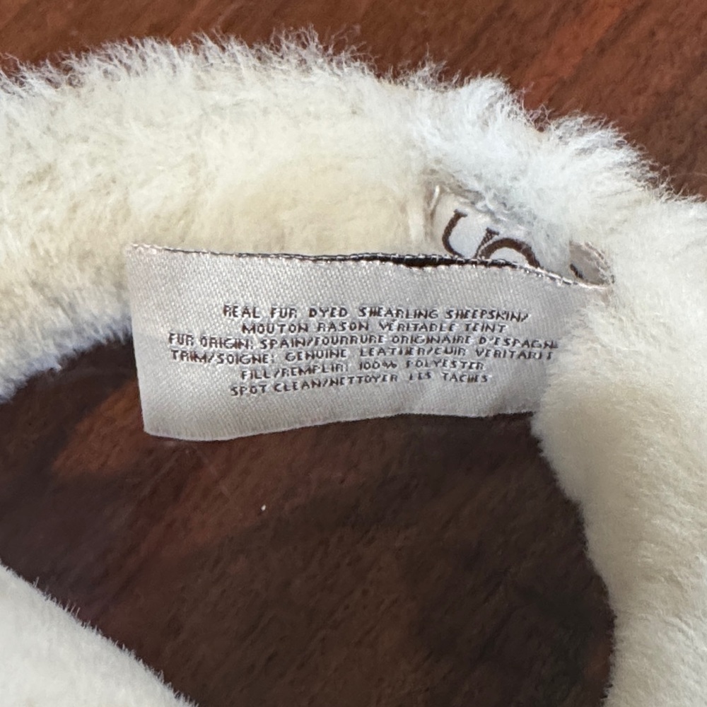 UGG Cream Plush Sheepskin Earmuffs NWOT - Picture 8 of 12
